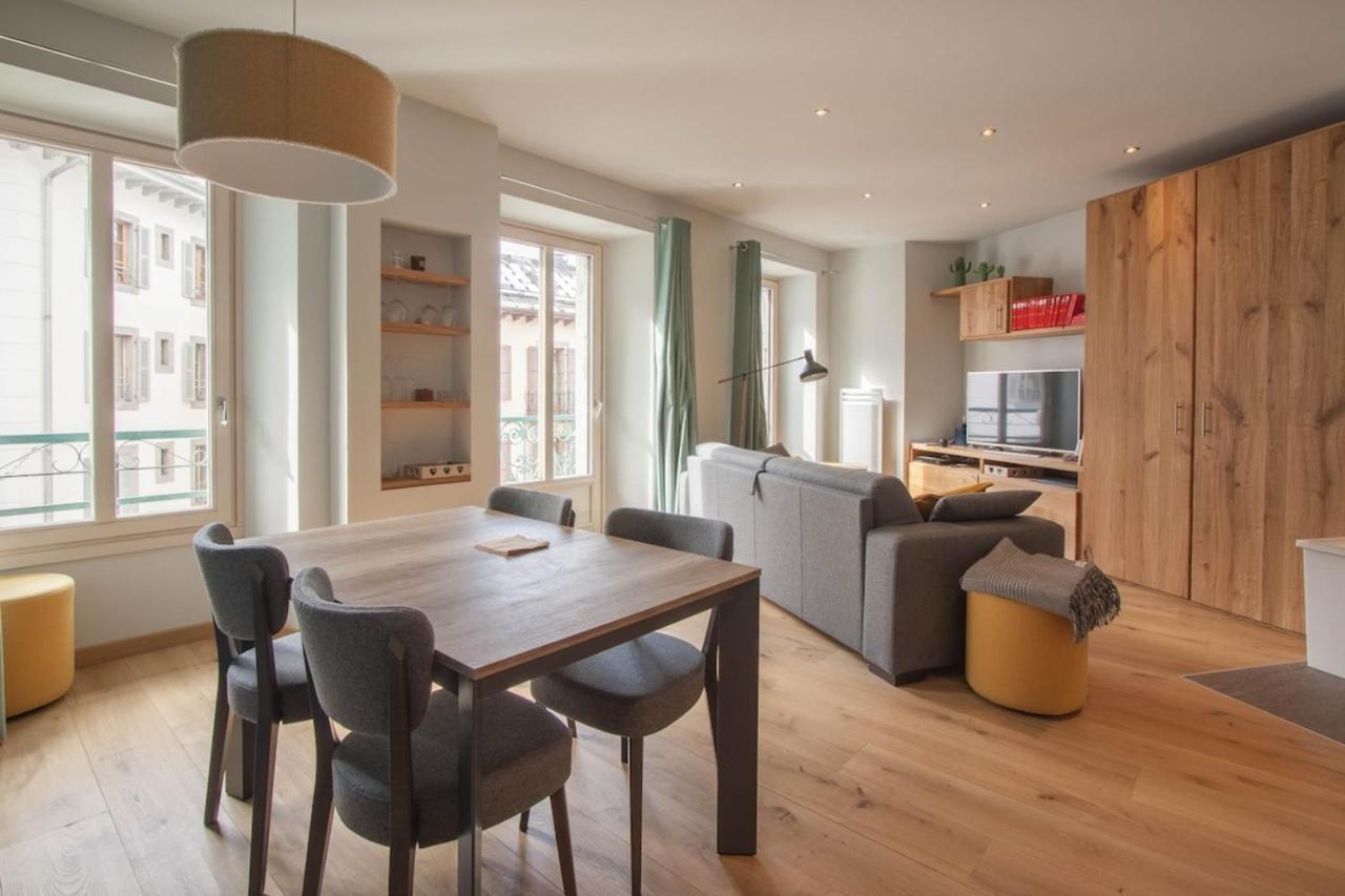 Les Aiguilles- Town Centre Luxury 2 Bedroom Apartment Chamonix Bagian luar foto